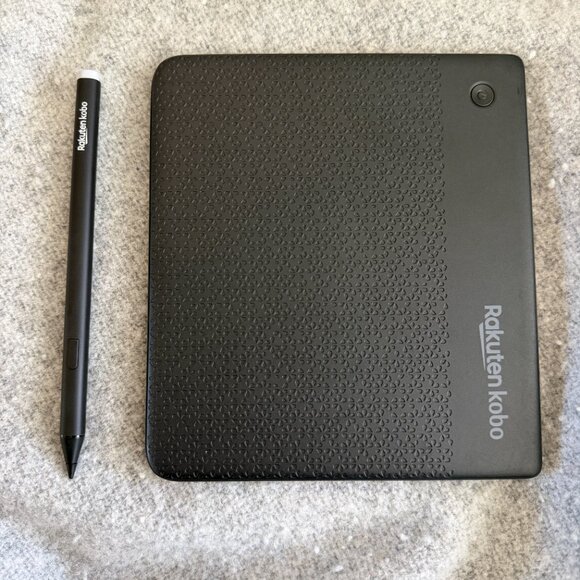 Kobo Libra Colour in Black + Kobo Stylus 2 + Stylus case - Picture 4 of 7